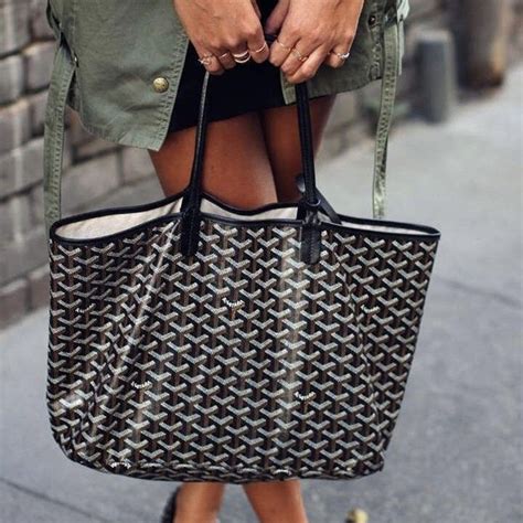 goyard flat pouch|goyard bag price original.